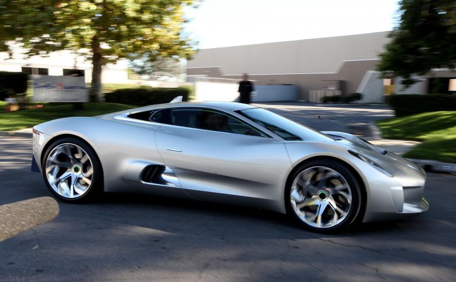 Jaguar C-X75 Concept 2010 года  (фото 43 из 126)